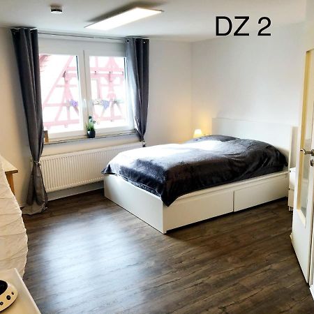 Lisas Gaestehaus Neckartenzlingen Екстериор снимка