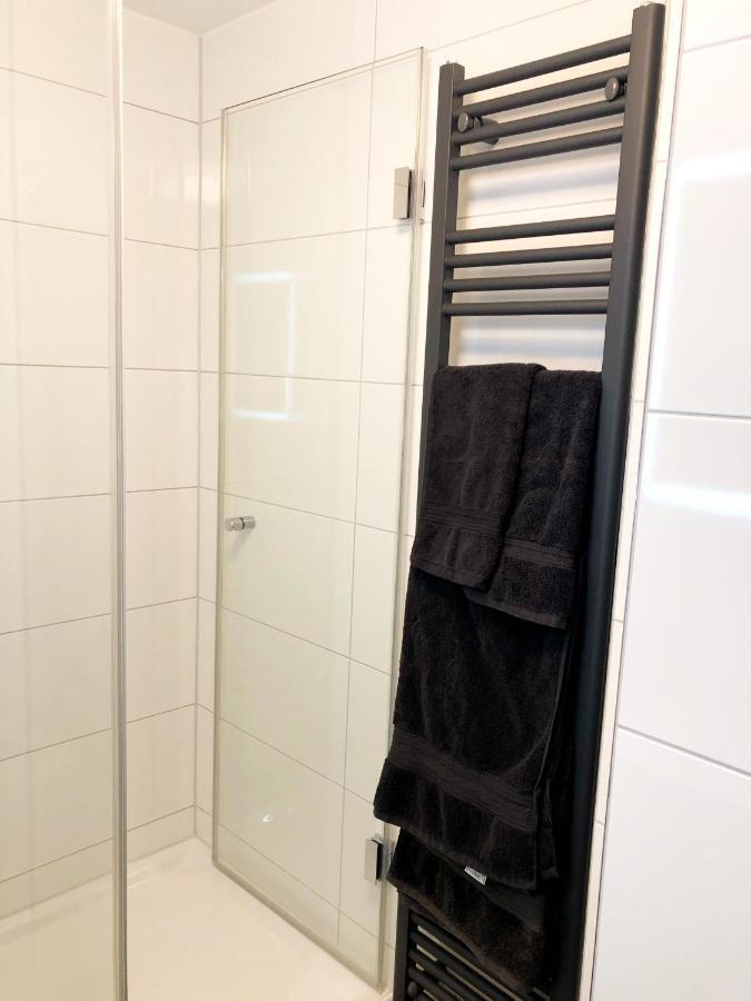 Lisas Gaestehaus Neckartenzlingen Екстериор снимка